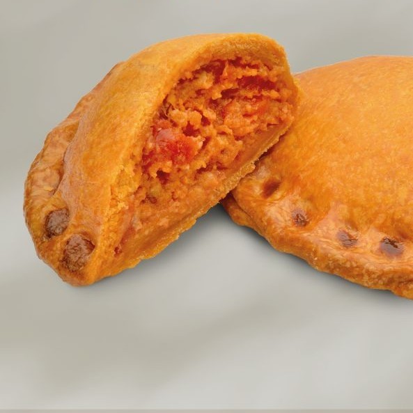 EMPANADILLA TOMATE Y ATÚN